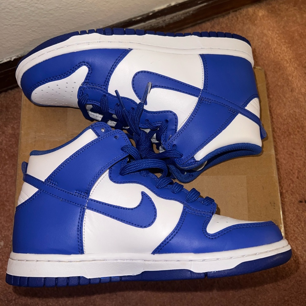 Nike Kentucky Dunk high woman’s size 6.5